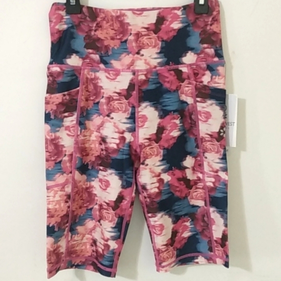 NINE WEST ACTIVE PINK FLORAL BIKER SHORTS SIZE SMALL NWT - Picture 1 of 4
